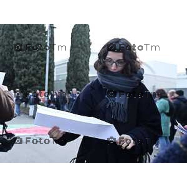Bergamo protesta e presidio azienda Battagion produzione articoli bellici Laura Brevi e Aldo Lazzari 5 Marzo 2026 Italia foto Tiziano Manzoni Lapresse