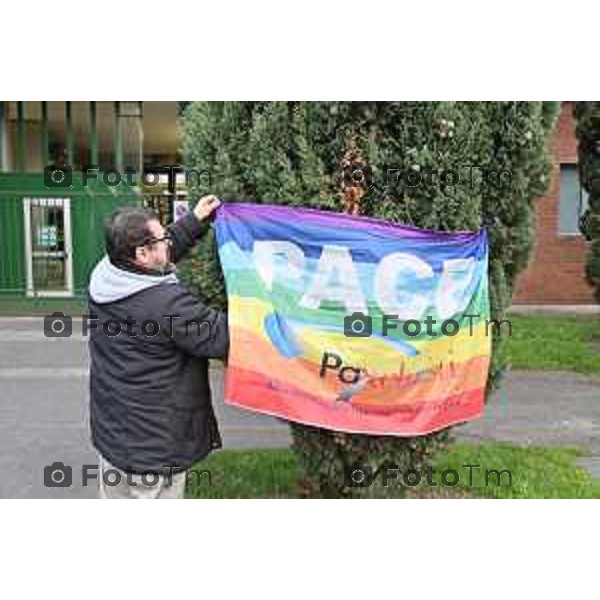 Bergamo protesta e presidio azienda Battagion produzione articoli bellici 5 Marzo 2026 Italia foto Tiziano Manzoni Lapresse