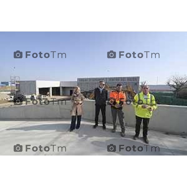 Bergamo sopralluogo, centro di raccolta e del riuso - via Langer l’assessora alla Transizione ecologica, Ambiente e Verde Oriana Ruzzini, il responsabile della Direzione ambiente verde pubblico e mobilità Silvano Armellini e il progettista e direttore dei lavori Antonio Comincini. 7 Marzo 2026 Bergamo Italia foto Tiziano Manzoni Lapresse