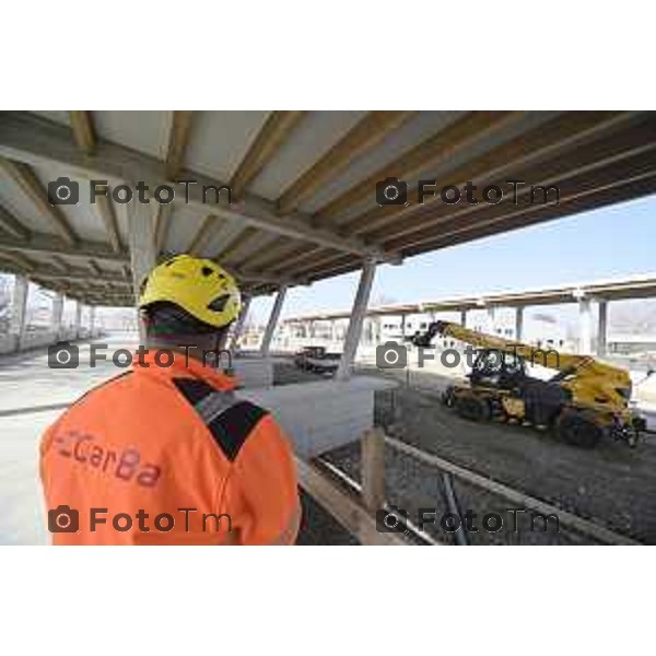 Bergamo sopralluogo, centro di raccolta e del riuso - via Langer l’assessora alla Transizione ecologica, Ambiente e Verde Oriana Ruzzini, il responsabile della Direzione ambiente verde pubblico e mobilità Silvano Armellini e il progettista e direttore dei lavori Antonio Comincini. 7 Marzo 2026 Bergamo Italia foto Tiziano Manzoni Lapresse