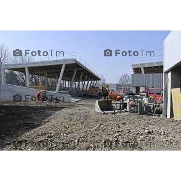 Bergamo sopralluogo, centro di raccolta e del riuso - via Langer l’assessora alla Transizione ecologica, Ambiente e Verde Oriana Ruzzini, il responsabile della Direzione ambiente verde pubblico e mobilità Silvano Armellini e il progettista e direttore dei lavori Antonio Comincini. 7 Marzo 2026 Bergamo Italia foto Tiziano Manzoni Lapresse