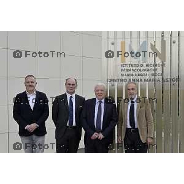 Bergamo, Centro Anna Maria Astori, sede dell\'Istituto Mario Negri Fondazione BCC Milano a fianco dell\'Istituto per rendere il trapianto sempre più tollerabile.Da sinistra: Umberto Simonelli, AD Planetary Health; Giorgio Beretta, Direttore Generale BCC Milano; Giuseppe Maino, Presidente Fondazione Bcc Milano; Eugenio Comincini, Segretario Generale Fondazione BCC Milano. 9 Marzo 2026 Bergamo Italia foto Tiziano Manzoni Lapresse