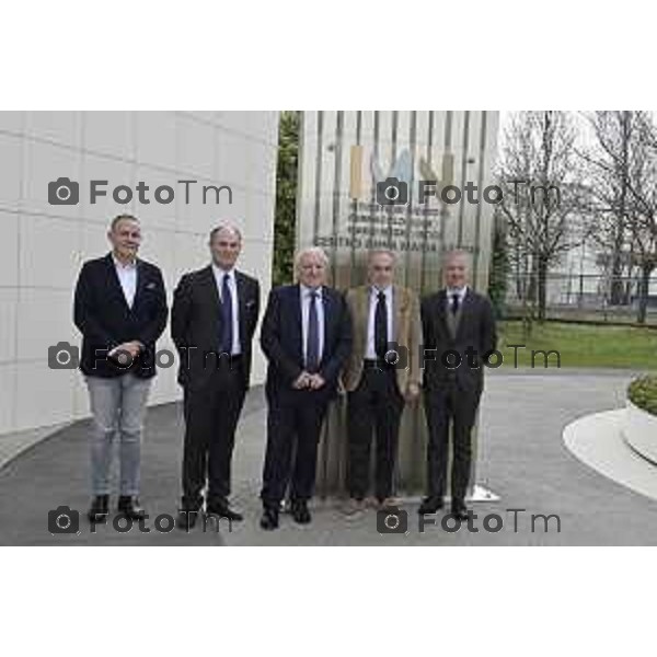 Bergamo, Centro Anna Maria Astori, sede dell\'Istituto Mario Negri Fondazione BCC Milano a fianco dell\'Istituto per rendere il trapianto sempre più tollerabile.Da sinistra: Umberto Simonelli, AD Planetary Health; Giorgio Beretta, Direttore Generale BCC Milano; Giuseppe Maino, Presidente Fondazione Bcc Milano; Eugenio Comincini, Segretario Generale Fondazione BCC Milano. 9 Marzo 2026 Bergamo Italia foto Tiziano Manzoni Lapresse