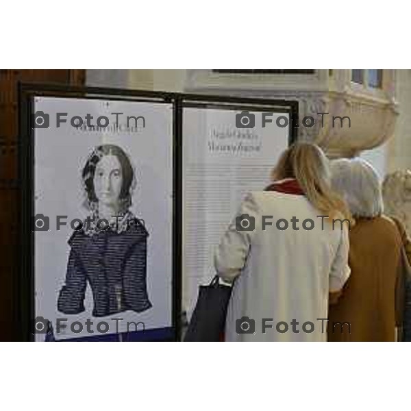 Bergamo presentazione mostra Clara Maffei La libertà e la forza gentile di una donna del Risorgimento , l\'assessore alla Cultura, Sergio Gandi, e la direttrice della Biblioteca Civica Angelo Mai, Cristiana Iommi. 14 Marzo 2026 Bergamo Italia foto Tiziano Manzoni Lapresse