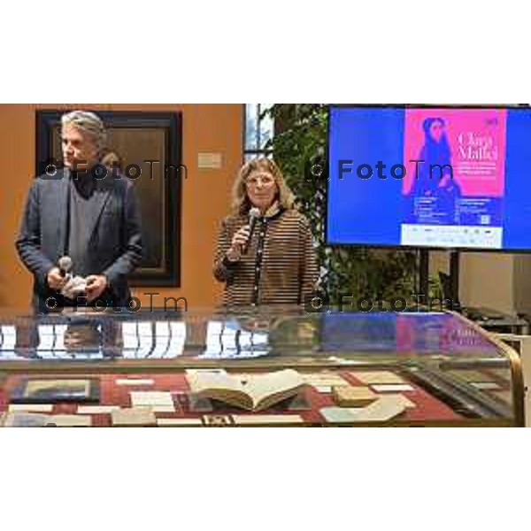 Bergamo presentazione mostra Clara Maffei La libertà e la forza gentile di una donna del Risorgimento , l\'assessore alla Cultura, Sergio Gandi, e la direttrice della Biblioteca Civica Angelo Mai, Cristiana Iommi. 14 Marzo 2026 Bergamo Italia foto Tiziano Manzoni Lapresse