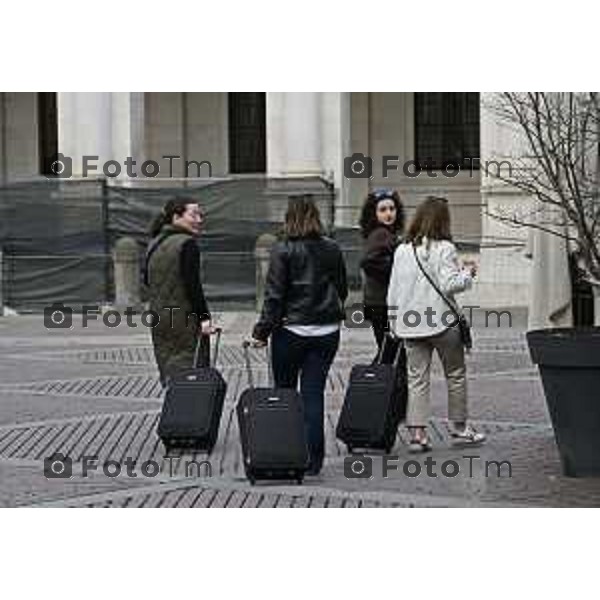 Bergamo presentazione mostra Clara Maffei La libertà e la forza gentile di una donna del Risorgimento , l\'assessore alla Cultura, Sergio Gandi, e la direttrice della Biblioteca Civica Angelo Mai, Cristiana Iommi. 14 Marzo 2026 Bergamo Italia foto Tiziano Manzoni Lapresse