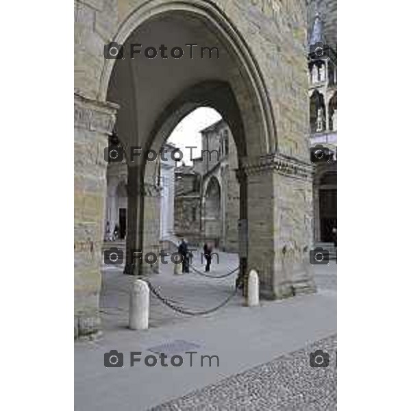 Bergamo presentazione mostra Clara Maffei La libertà e la forza gentile di una donna del Risorgimento , l\'assessore alla Cultura, Sergio Gandi, e la direttrice della Biblioteca Civica Angelo Mai, Cristiana Iommi. 14 Marzo 2026 Bergamo Italia foto Tiziano Manzoni Lapresse