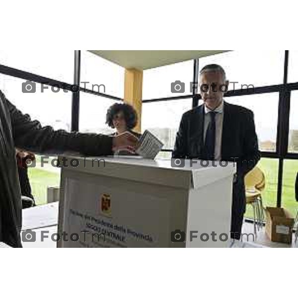 Bergamo elezioni Provinciale 2026 sfida è stata tra Pasquale Gandolfi e Gianfranco Gafforelli 15 Marzo 2026 Bergamo Italia foto Tiziano Manzoni Lapresse