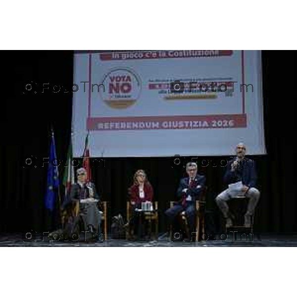 Referendum giustizia: Maurizio Landini a Seriate per rimettere al centro i diritti dei cittadini 17 Marzo 2026 Bergamo Italia foto Tiziano Manzoni Lapresse