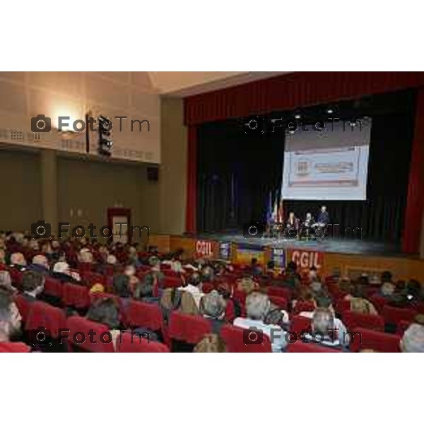 Referendum giustizia: Maurizio Landini a Seriate per rimettere al centro i diritti dei cittadini 17 Marzo 2026 Bergamo Italia foto Tiziano Manzoni Lapresse
