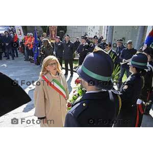 Bergamo Giornata nazionale in memoria delle vittime dell\'epidemia di Covid 19 Elena Carnevali; Presidente Provincia di Bergamo, Gianfranco Gafforelli; Presidente Ordine dei Medici Chirurghi e degli Odontoiatri della Provincia di Bergamo, Guido Marinoni; Assessore al Welfare Regione Lombardia, Guido Bertolaso; Ministro per la Pubblica Amministrazione, Sen. Paolo Zangrillo 18 Marzo 2026 Bergamo Italia foto Tiziano Manzoni Lapresse