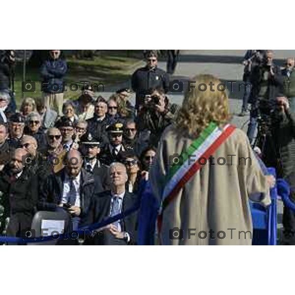 Bergamo Giornata nazionale in memoria delle vittime dell\'epidemia di Covid 19 Elena Carnevali; Presidente Provincia di Bergamo, Gianfranco Gafforelli; Presidente Ordine dei Medici Chirurghi e degli Odontoiatri della Provincia di Bergamo, Guido Marinoni; Assessore al Welfare Regione Lombardia, Guido Bertolaso; Ministro per la Pubblica Amministrazione, Sen. Paolo Zangrillo 18 Marzo 2026 Bergamo Italia foto Tiziano Manzoni Lapresse