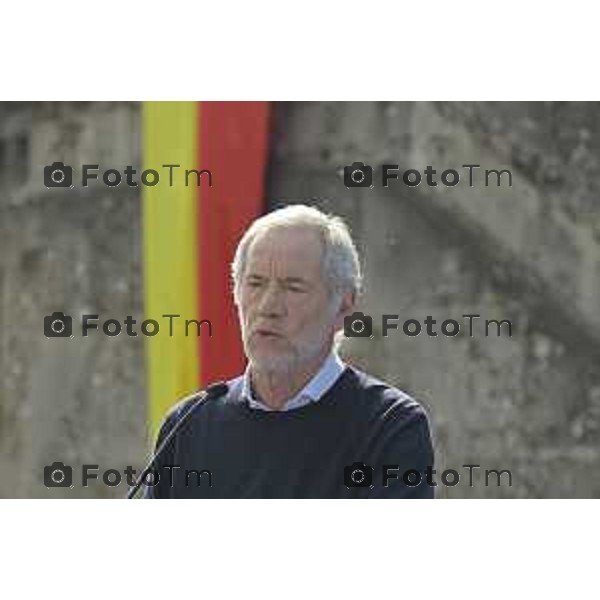 Bergamo Giornata nazionale in memoria delle vittime dell\'epidemia di Covid 19 Elena Carnevali; Presidente Provincia di Bergamo, Gianfranco Gafforelli; Presidente Ordine dei Medici Chirurghi e degli Odontoiatri della Provincia di Bergamo, Guido Marinoni; Assessore al Welfare Regione Lombardia, Guido Bertolaso; Ministro per la Pubblica Amministrazione, Sen. Paolo Zangrillo 18 Marzo 2026 Bergamo Italia foto Tiziano Manzoni Lapresse