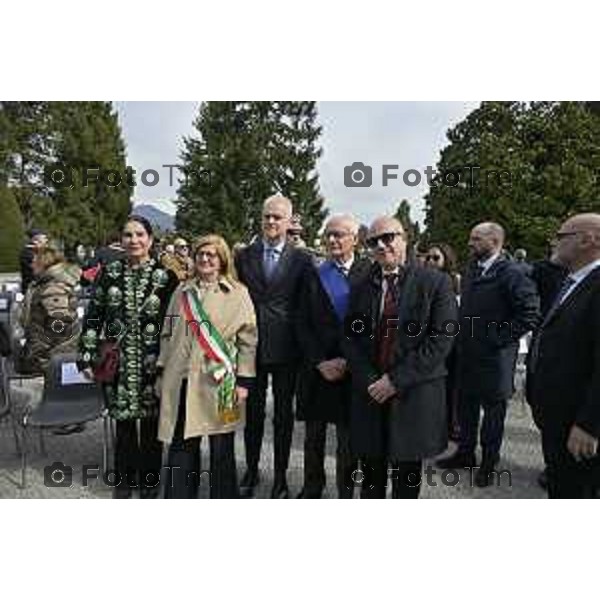 Bergamo Giornata nazionale in memoria delle vittime dell\'epidemia di Covid 19 Elena Carnevali; Presidente Provincia di Bergamo, Gianfranco Gafforelli; Presidente Ordine dei Medici Chirurghi e degli Odontoiatri della Provincia di Bergamo, Guido Marinoni; Assessore al Welfare Regione Lombardia, Guido Bertolaso; Ministro per la Pubblica Amministrazione, Sen. Paolo Zangrillo 18 Marzo 2026 Bergamo Italia foto Tiziano Manzoni Lapresse