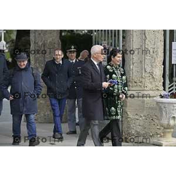 Bergamo Giornata nazionale in memoria delle vittime dell\'epidemia di Covid 19 Elena Carnevali; Presidente Provincia di Bergamo, Gianfranco Gafforelli; Presidente Ordine dei Medici Chirurghi e degli Odontoiatri della Provincia di Bergamo, Guido Marinoni; Assessore al Welfare Regione Lombardia, Guido Bertolaso; Ministro per la Pubblica Amministrazione, Sen. Paolo Zangrillo 18 Marzo 2026 Bergamo Italia foto Tiziano Manzoni Lapresse