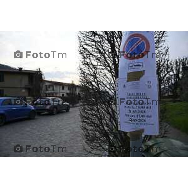 Pontida Bergamo la basilica e la bandiera a mezz\'asta per funerale Bossi 21-03-2026 2026 Montello Italia foto Tiziano Manzoni Lapresse