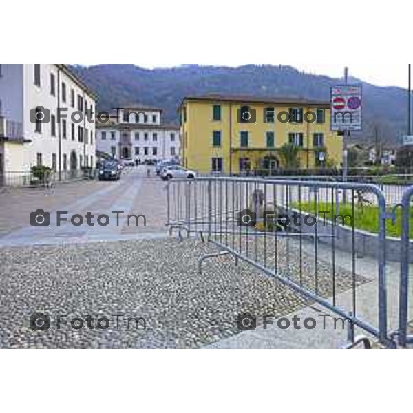 Pontida Bergamo la basilica e la bandiera a mezz\'asta per funerale Bossi 21-03-2026 2026 Montello Italia foto Tiziano Manzoni Lapresse