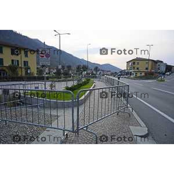 Pontida Bergamo la basilica e la bandiera a mezz\'asta per funerale Bossi 21-03-2026 2026 Montello Italia foto Tiziano Manzoni Lapresse