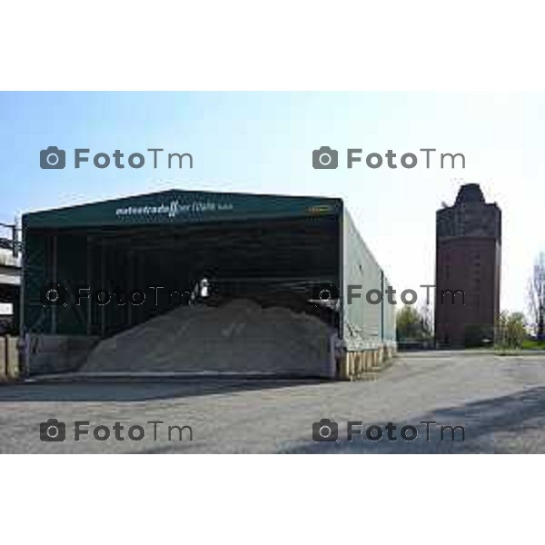 Bergamo, Torre dei Venti Autostrada A4 con il deposito e l\'area gestione autostrade 24 Marzo 2026 Bergamo Italia foto Tiziano Manzoni Lapresse