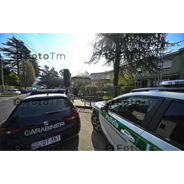 Tescore Balneario, BG scuola Media Da Vinci alunno accoltella professoressa a scuoa 25 Marzo 2026 Bergamo Italia Trescore Balneario investimento foto Tiziano Manzoni Lapresse