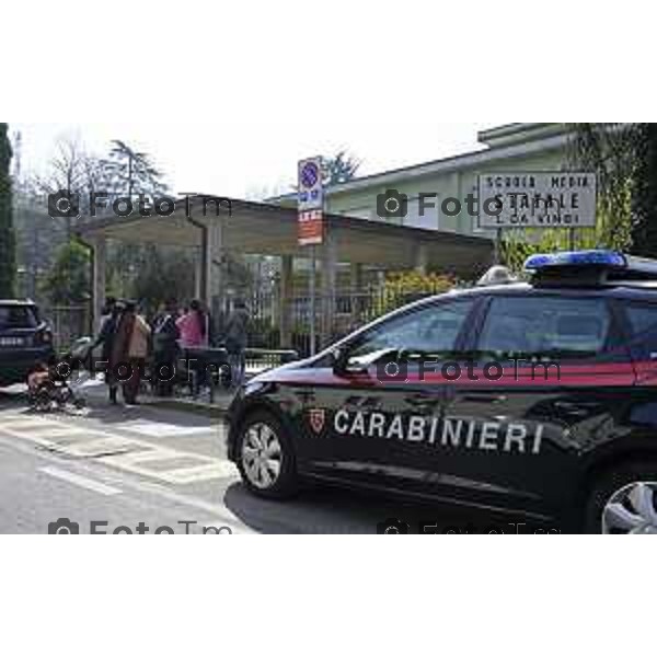 Tescore Balneario, BG scuola Media Da Vinci alunno accoltella professoressa a scuoa 25 Marzo 2026 Bergamo Italia Trescore Balneario investimento foto Tiziano Manzoni Lapresse