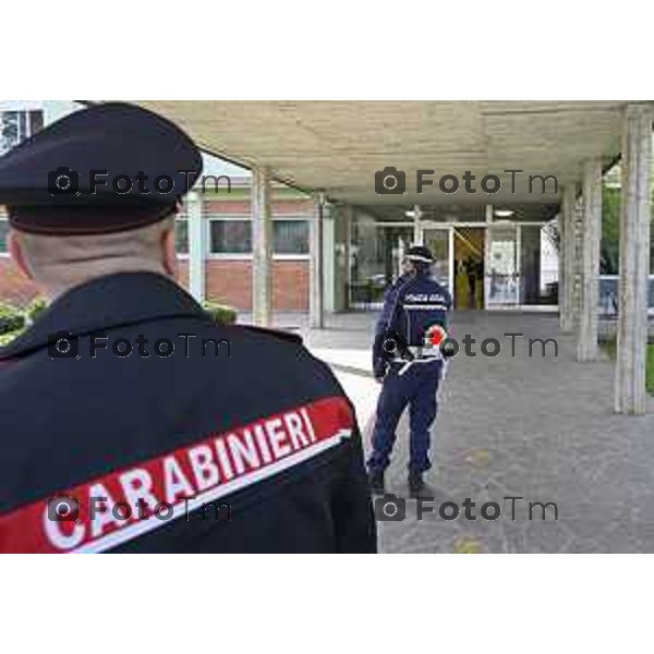 Tescore Balneario, BG scuola Media Da Vinci alunno accoltella professoressa a scuoa 25 Marzo 2026 Bergamo Italia Trescore Balneario investimento foto Tiziano Manzoni Lapresse