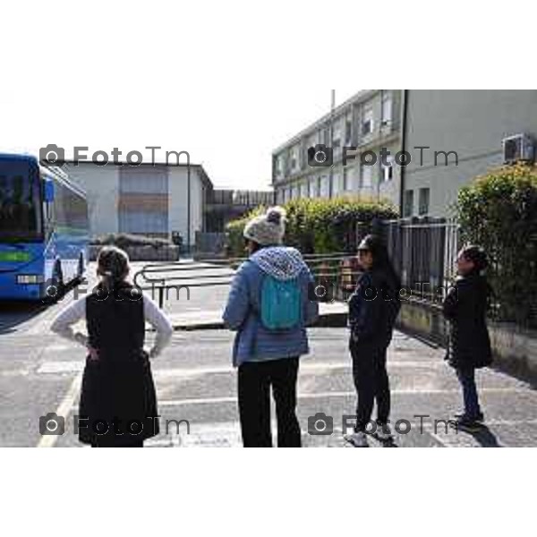 Tescore Balneario, BG scuola Media Da Vinci alunno accoltella professoressa a scuoa 25 Marzo 2026 Bergamo Italia Trescore Balneario investimento foto Tiziano Manzoni Lapresse