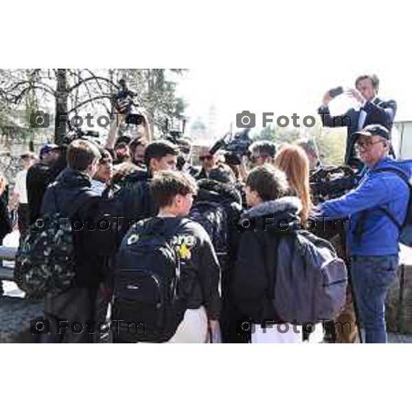 Tescore Balneario, BG scuola Media Da Vinci alunno accoltella professoressa a scuoa 25 Marzo 2026 Bergamo Italia Trescore Balneario investimento foto Tiziano Manzoni Lapresse