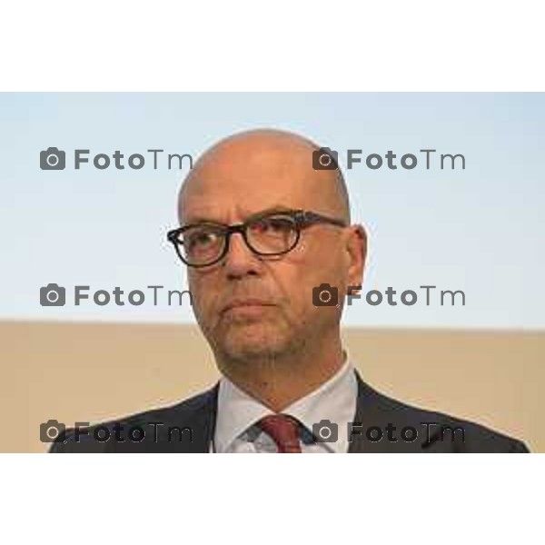 Claudio Cerasa presenta a Bergamo il suo ultimo libro "L\'antidoto. Libertà, ambiente, tecnologia. Manifesto ottimista contro la dittatura del catastrofismo" Maria Elena Boschi, Giorgio Gori e Angelino Alfano 26 marzo 2026 Italia foto Tiziano Manzoni Lapresse