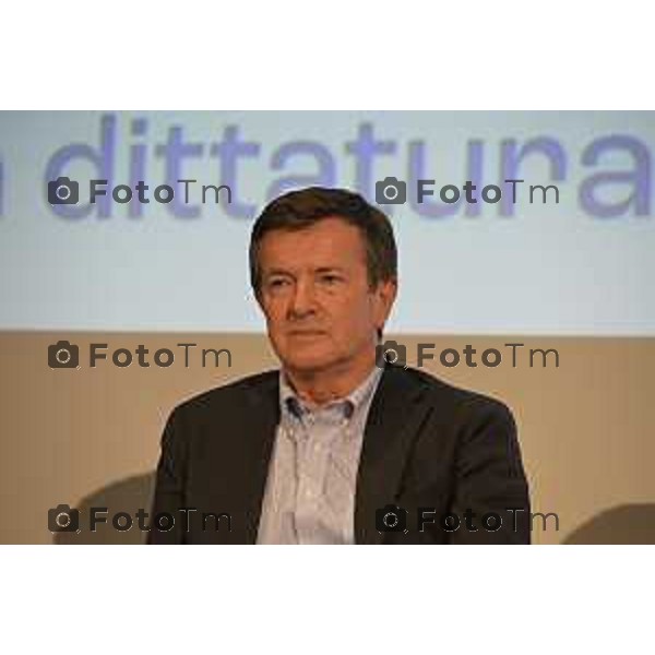 Claudio Cerasa presenta a Bergamo il suo ultimo libro "L\'antidoto. Libertà, ambiente, tecnologia. Manifesto ottimista contro la dittatura del catastrofismo" Maria Elena Boschi, Giorgio Gori e Angelino Alfano 26 marzo 2026 Italia foto Tiziano Manzoni Lapresse