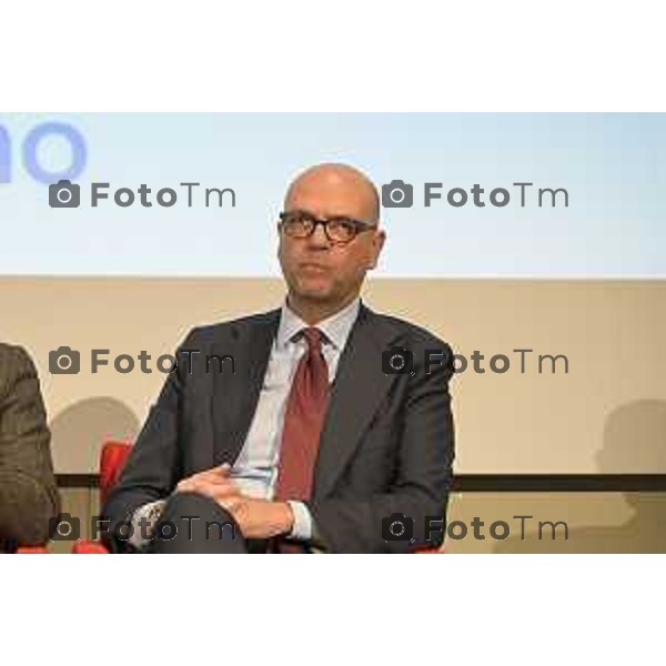 Claudio Cerasa presenta a Bergamo il suo ultimo libro "L\'antidoto. Libertà, ambiente, tecnologia. Manifesto ottimista contro la dittatura del catastrofismo" Maria Elena Boschi, Giorgio Gori e Angelino Alfano 26 marzo 2026 Italia foto Tiziano Manzoni Lapresse