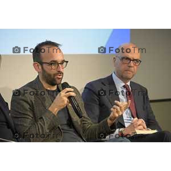 Claudio Cerasa presenta a Bergamo il suo ultimo libro "L\'antidoto. Libertà, ambiente, tecnologia. Manifesto ottimista contro la dittatura del catastrofismo" Maria Elena Boschi, Giorgio Gori e Angelino Alfano 26 marzo 2026 Italia foto Tiziano Manzoni Lapresse