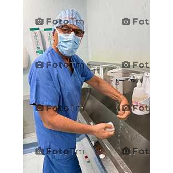 Bergamo Privato Fenaroli è un chirurgo senologo di esperienza pluridecennale, 27 Marzo 2026 Bergamo Italia foto Tiziano Manzoni Lapresse