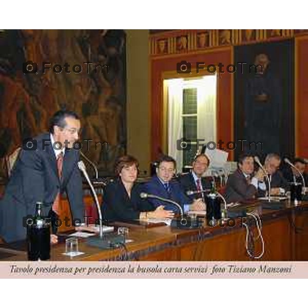foto LaPresse Tiziano Manzoni (archivio Manzoni dicembre 2000 ) Cronaca Bergamo - ITALIA Consiglio comunale Amministrazione Veneziani a Bergamo Tentorio Franco vice sindaco