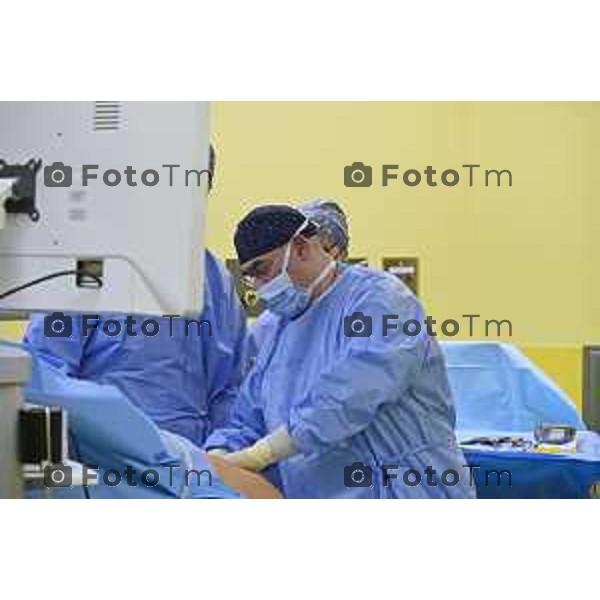 Ospedale GSD San Marco Zingonia lo staf medico chirurgia bariatrica nella foto Stefano Olmi in sala operatoria 09-Aprile 2026 Bergamo Italia foto Tiziano Manzoni Lapresse