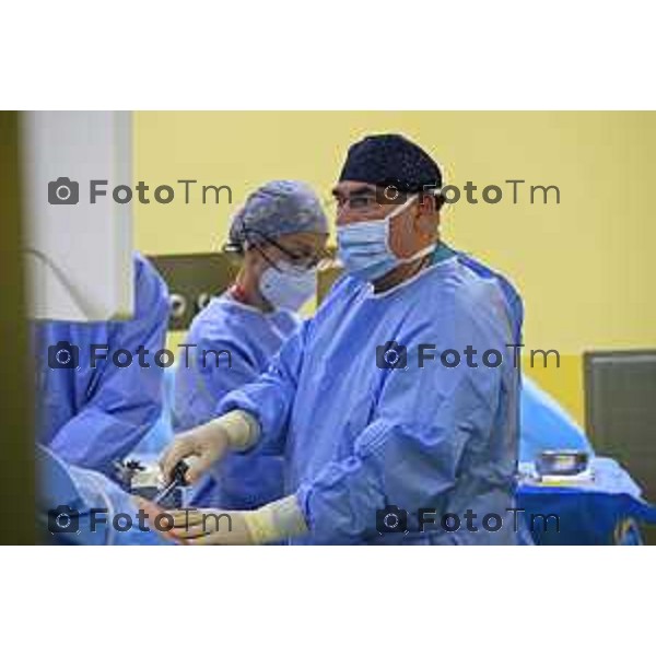 Ospedale GSD San Marco Zingonia lo staf medico chirurgia bariatrica nella foto Stefano Olmi in sala operatoria 09-Aprile 2026 Bergamo Italia foto Tiziano Manzoni Lapresse