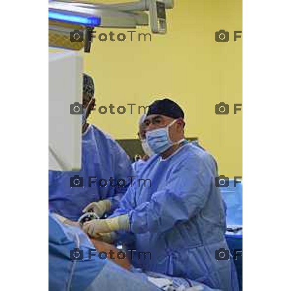 Ospedale GSD San Marco Zingonia lo staf medico chirurgia bariatrica nella foto Stefano Olmi in sala operatoria 09-Aprile 2026 Bergamo Italia foto Tiziano Manzoni Lapresse