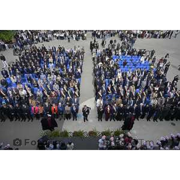 Bergamo festa della polizia con il questore Vincenzo Nicolì, e il prefetto Luca Rotondi e gli encomi agli agenti. 10 Aprile o 2026 Bergamo Italia foto Tiziano Manzoni Lapresse