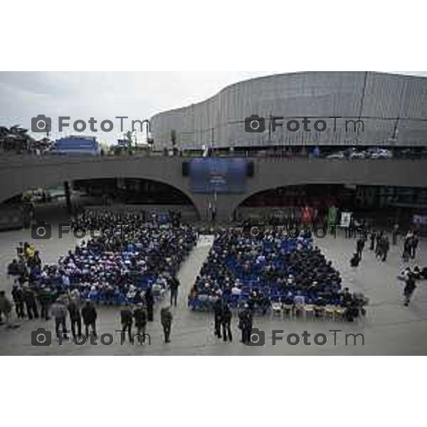Bergamo festa della polizia con il questore Vincenzo Nicolì, e il prefetto Luca Rotondi e gli encomi agli agenti. 10 Aprile o 2026 Bergamo Italia foto Tiziano Manzoni Lapresse