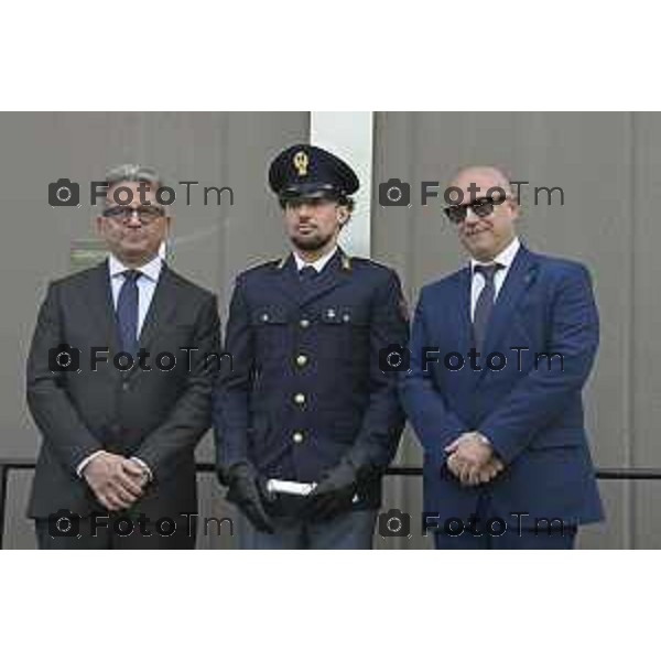 Bergamo festa della polizia con il questore Vincenzo Nicolì, e il prefetto Luca Rotondi e gli encomi agli agenti. Agente della Polizia di Stato Biagio Alessio ANSELMINI 10 Aprile o 2026 Bergamo Italia foto Tiziano Manzoni Lapresse