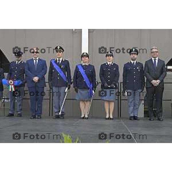 Bergamo festa della polizia con il questore Vincenzo Nicolì, e il prefetto Luca Rotondi e gli encomi agli agenti. Vice Questore della Polizia di Stato Marco CADEDDU Commissario Capo della Polizia di Stato Eleonora ZAMBELLI Ispettore della Polizia di Stato Roberta LOZIOVice Ispettore della Polizia di Stato Giuseppe MASTRANGELO 10 Aprile o 2026 Bergamo Italia foto Tiziano Manzoni Lapresse