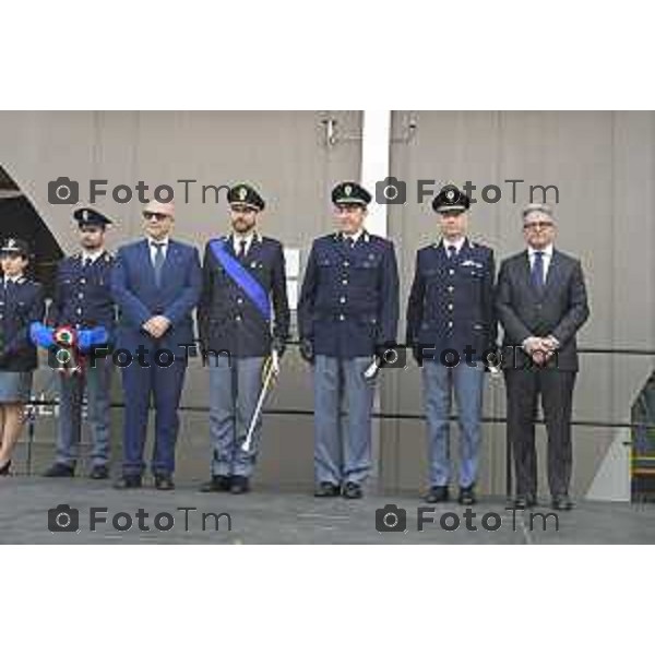 Bergamo festa della polizia con il questore Vincenzo Nicolì, e il prefetto Luca Rotondi e gli encomi agli agenti. Ispettore Superiore della Polizia di Stato Andrea CARNEVALE, Ispettore della Polizia di Stato Gianni MELONI Ispettore della Polizia di Stato Giordano BASSANELLI 10 Aprile o 2026 Bergamo Italia foto Tiziano Manzoni Lapresse