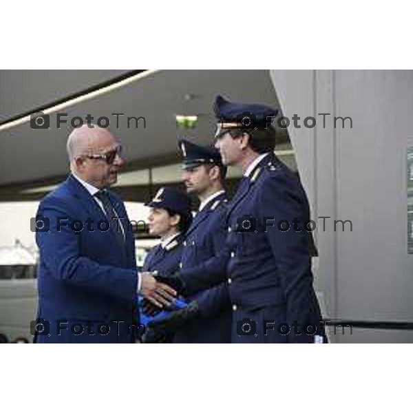 Bergamo festa della polizia con il questore Vincenzo Nicolì, e il prefetto Luca Rotondi e gli encomi agli agenti. Agente Riccardo LOCATELLI 10 Aprile o 2026 Bergamo Italia foto Tiziano Manzoni Lapresse