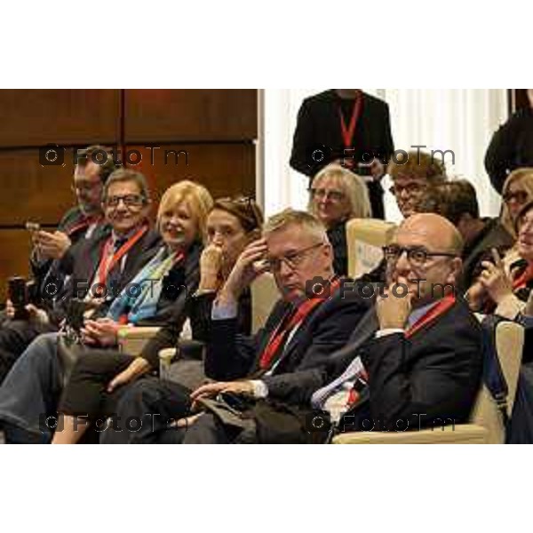 Assemblea nazionale di ALI - Autonomie Locali Italiane, appuntamento annuale che riunisce sindaci, amministratori locali e rappresentanti delle istituzioni, del mondo accademico e civile, per confrontarsi sulle politiche e sulle sfide di città e territori. Nella foto: 17 Aprile 2026 Bergamo Italia Foto Tiziano Manzoni Lapresse