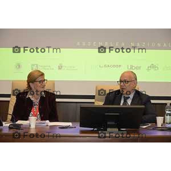 Assemblea nazionale di ALI - Autonomie Locali Italiane, appuntamento annuale che riunisce sindaci, amministratori locali e rappresentanti delle istituzioni, del mondo accademico e civile, per confrontarsi sulle politiche e sulle sfide di città e territori. Nella foto: Roberto Gualtieri 17 Aprile 2026 Bergamo Italia Foto Tiziano Manzoni Lapresse