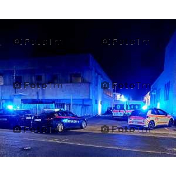 Covo Bg sparatoria assassinati du indiani uscita dal luogo di culto il luogo dellp\'omicidio i primi interventi delle forze dell\'ordine e dei sanitarii 18 Aprile 2026 Bergamo Italia Foto Tiziano Manzoni Lapresse