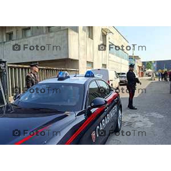 Covo Bg sparatoria assassinati du indiani uscita dal luogo di culto il luogo dellp\'omicidio i primi interventi delle forze dell\'ordine e dei sanitarii 18 Aprile 2026 Bergamo Italia Foto Tiziano Manzoni Lapresse