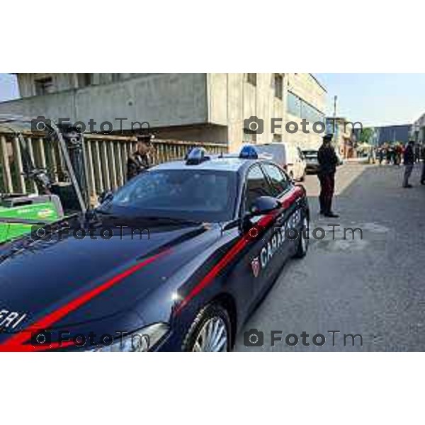 Covo Bg sparatoria assassinati du indiani uscita dal luogo di culto il luogo dellp\'omicidio i primi interventi delle forze dell\'ordine e dei sanitarii 18 Aprile 2026 Bergamo Italia Foto Tiziano Manzoni Lapresse