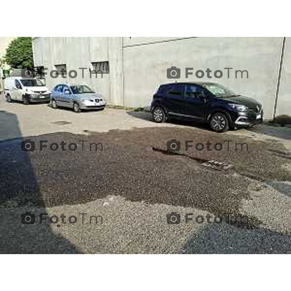 Covo Bg sparatoria assassinati du indiani uscita dal luogo di culto il luogo dellp\'omicidio i primi interventi delle forze dell\'ordine e dei sanitarii 18 Aprile 2026 Bergamo Italia Foto Tiziano Manzoni Lapresse