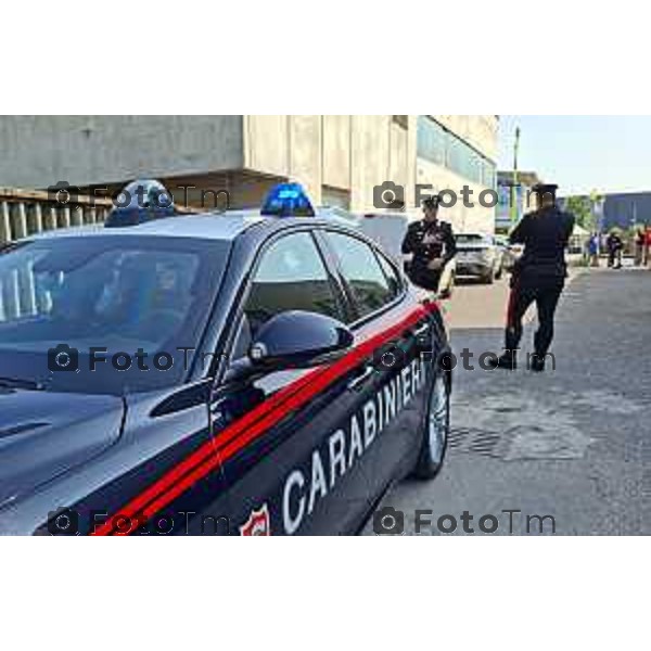 Covo Bg sparatoria assassinati du indiani uscita dal luogo di culto il luogo dellp\'omicidio i primi interventi delle forze dell\'ordine e dei sanitarii 18 Aprile 2026 Bergamo Italia Foto Tiziano Manzoni Lapresse